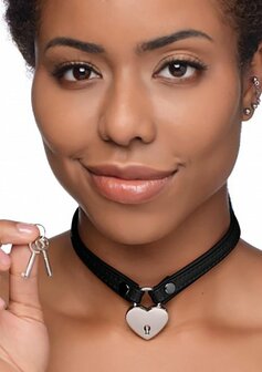Leather Heart Lock Choker with Keys