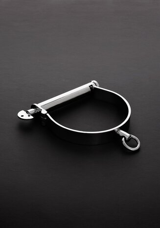 Halsband in Darby-stijl