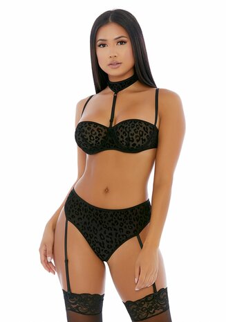 On the Prowl Choker Lingerie Set - Black L