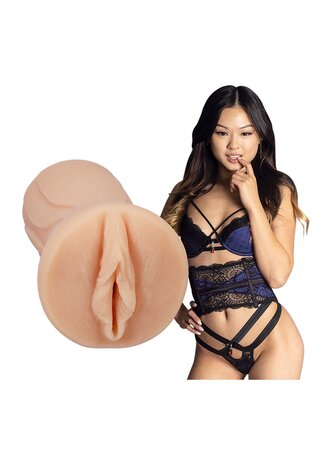 Signature Strokers - Lulu Chu